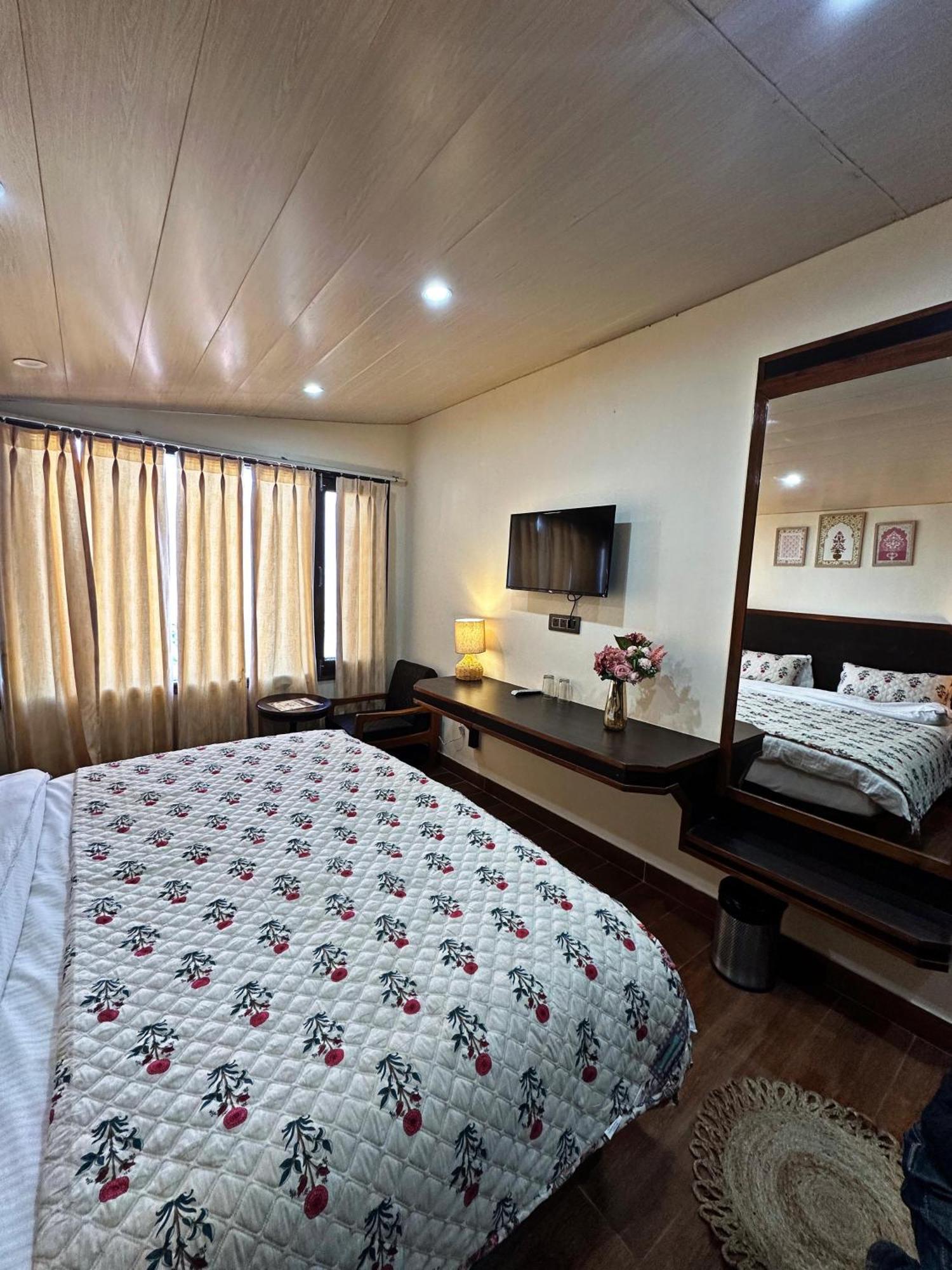 Himalayan Hideaway Bed & Breakfast Shimla Exterior photo